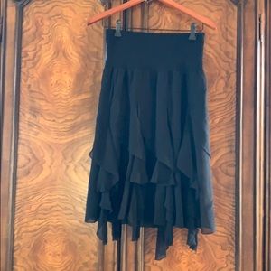 Flowy skirt with elastic band